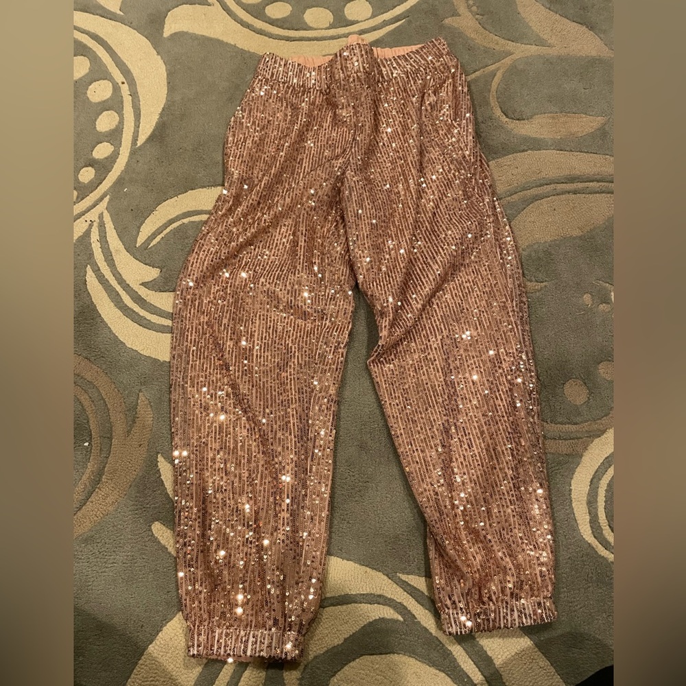 Loft sequin jogger in light pink/rose gold color